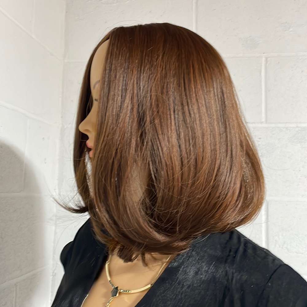 NWT 12” AUBURN wig Psaki chestnut dark brown subtle baby lights ginger redhead